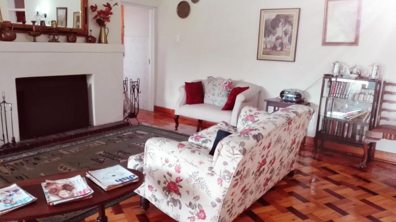 The Riverhouse Guesthouse Estcourt Buitenkant foto